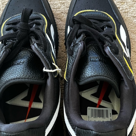 Reebok X Victoria Beckham Dual ll Pebbled Leather Sneakers 9 NIB - Picture 8 of 10